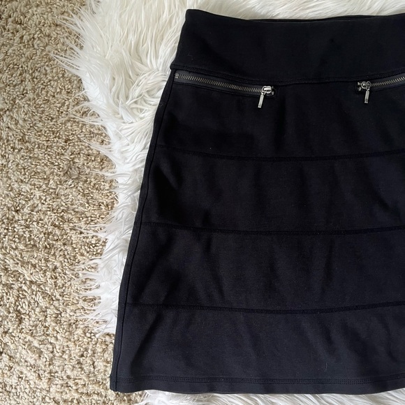{Athleta} Strata Ponte Knit A-line Skirt in Black - Women's XS - Picture 3 of 9